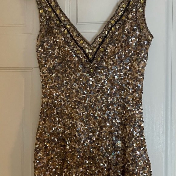 JOVANI - Picture 2 of 11